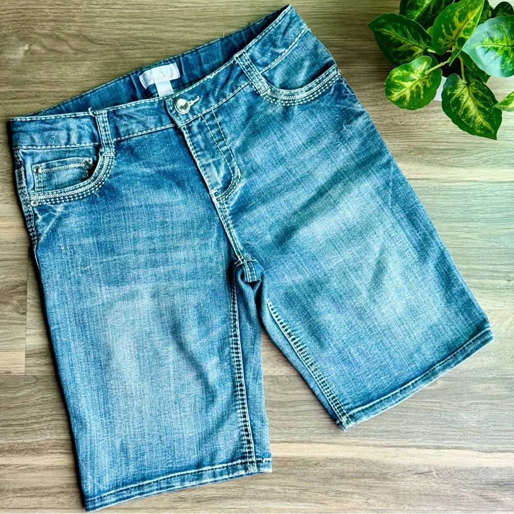 Xhilaration Bermuda Denim Shorts Light Wash Size XL (14/16)‎